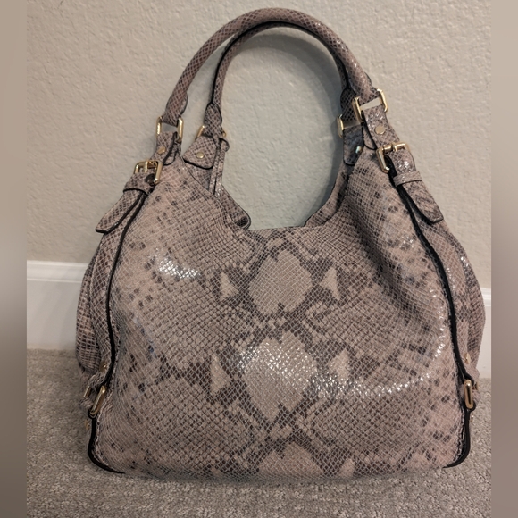 ✨ Like New Michael Kors Snake Print 3 Compartment Shoulder Bag - Tan - Picture 2 of 16